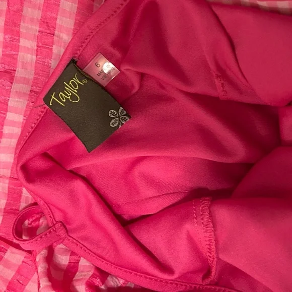 Taylor Long Sleeve Gingham Print l Dress in Pink and White Front Button closure - Picture 8 of 8